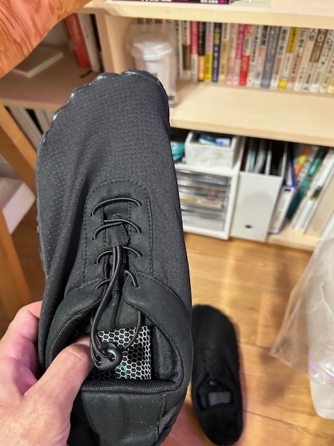 リラクリフェアーシングランニングシューズのデザイン